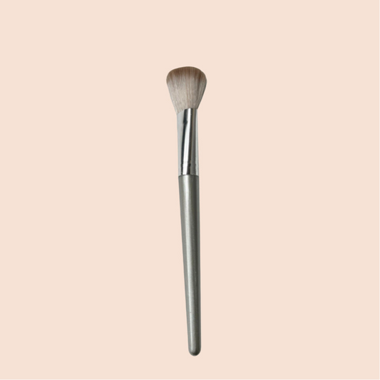 Pinceau contouring nez